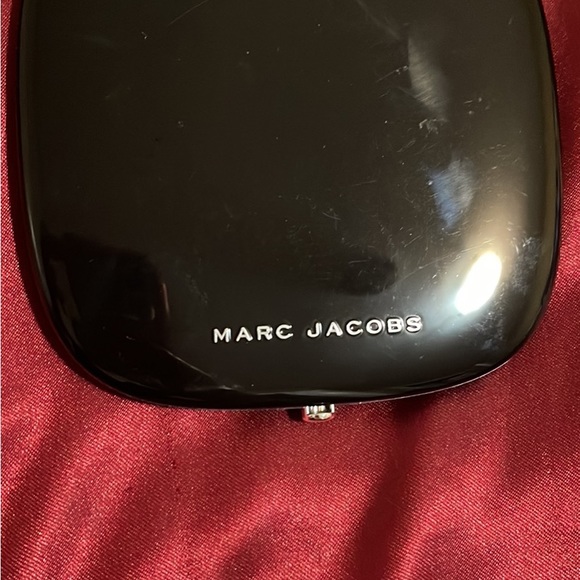 Marc Jacobs 40 Mirage Filter - Picture 2 of 3